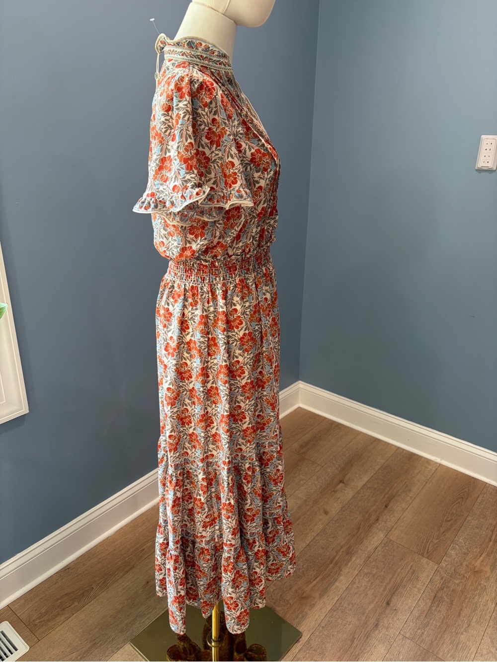 Max Studio London Floral Tiered Maxi Dress Smocked Waist NWT Medium - Picture 7 of 10